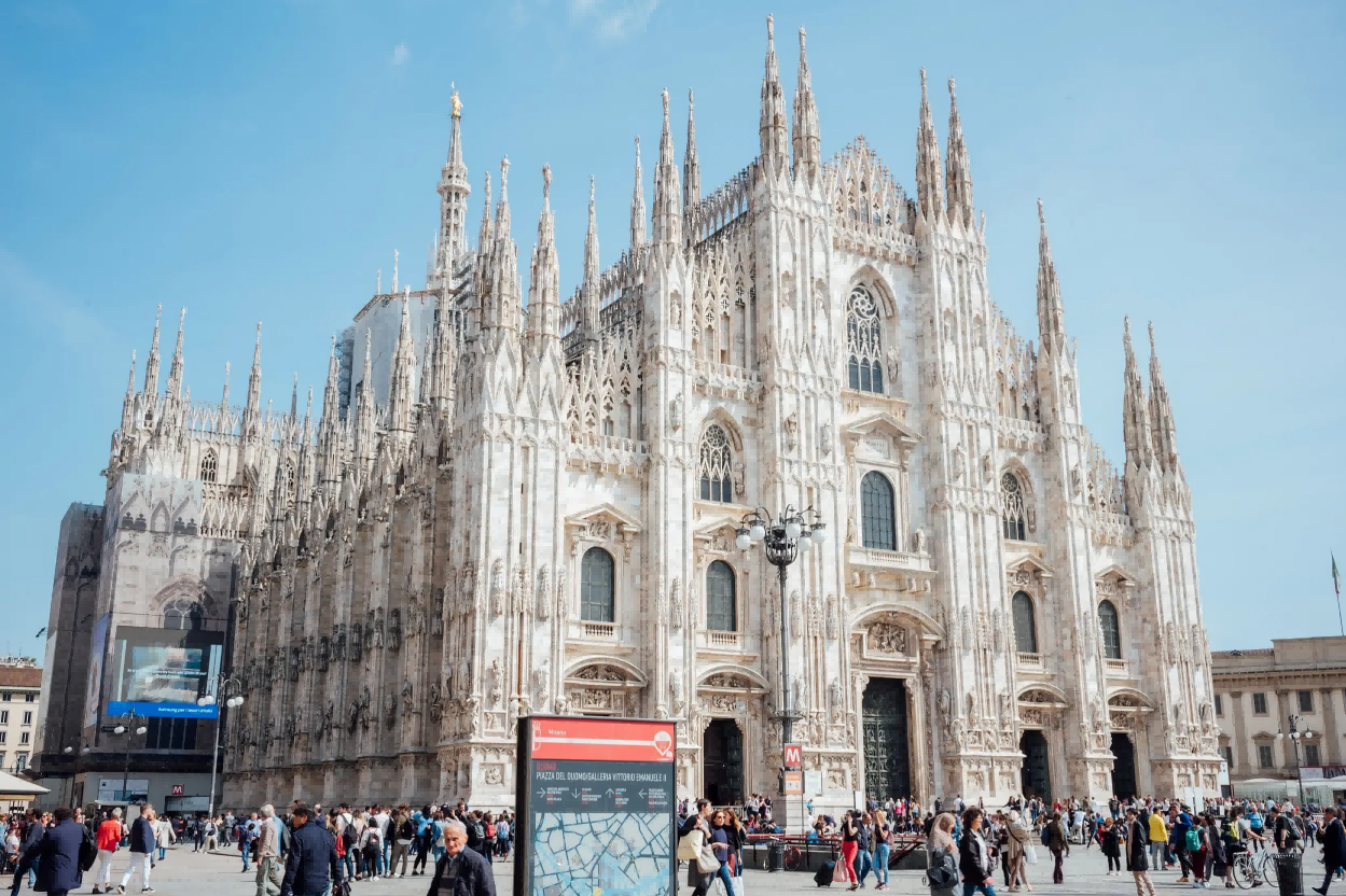 BLOSSOM Debuts at the 2025 Milan International Furniture Fair, Global Partners Explore New Trends in Hardware Together